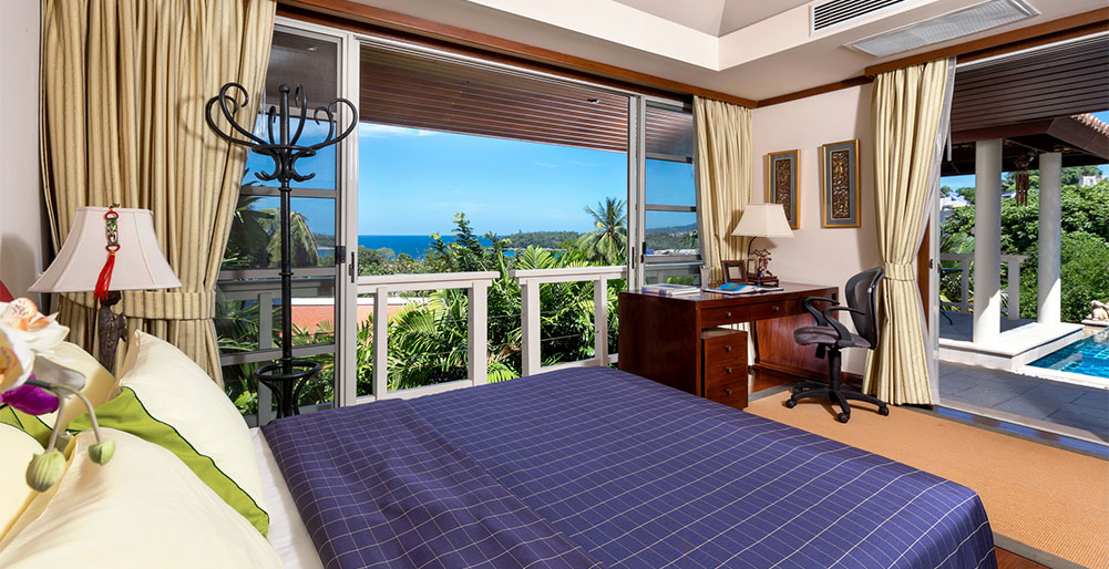 Villa Kamia - Guest bedroom with view